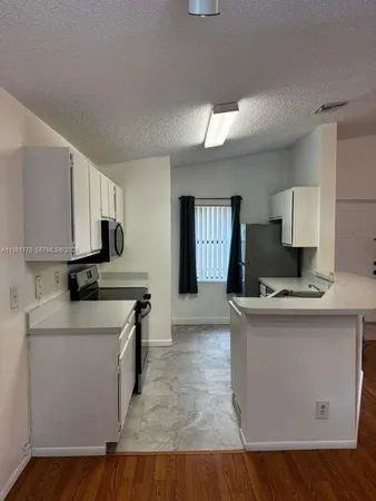 $1,800 | 9999 Summerbreeze Drive, Unit 910, Sunrise, FL 33322