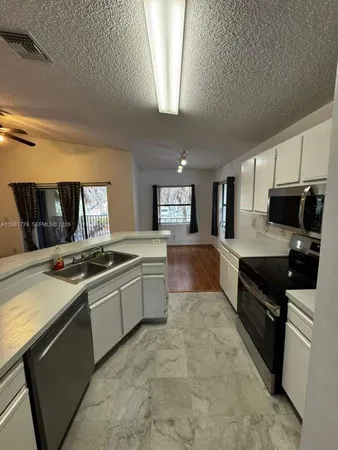 $1,800 | 9999 Summerbreeze Drive, Unit 910, Sunrise, FL 33322