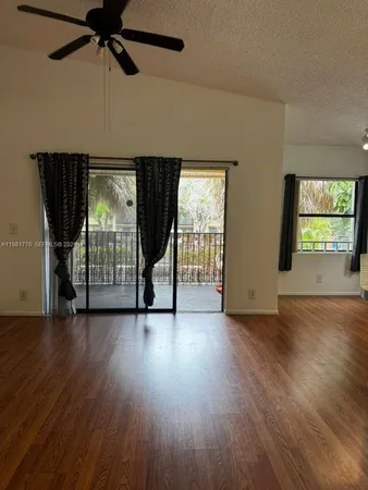 $1,800 | 9999 Summerbreeze Drive, Unit 910, Sunrise, FL 33322