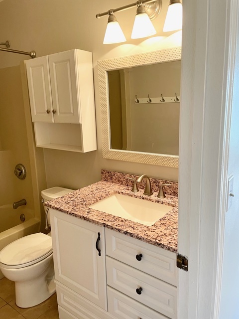 748 Hageman Place Naperville, IL 60563 - Photo 12 of 17