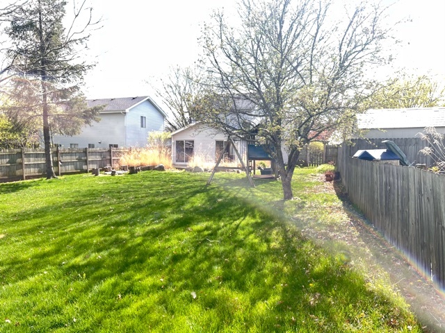 748 Hageman Place Naperville, IL 60563 - Photo 2 of 17