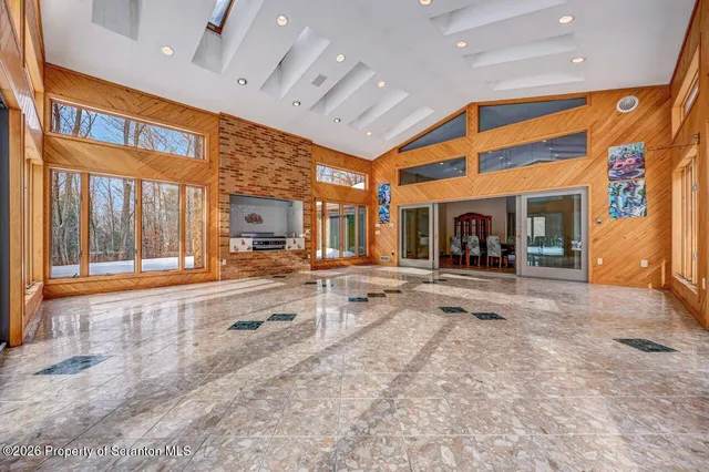 $825,000 | 1742 Highway 848, New Milford, PA 18834