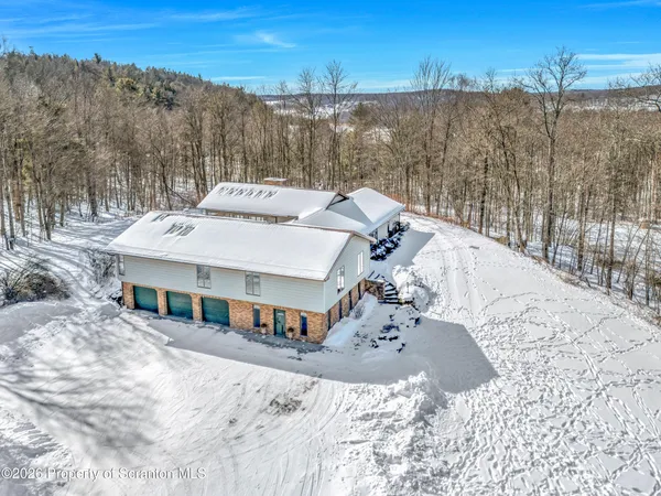 $825,000 | 1742 Highway 848, New Milford, PA 18834