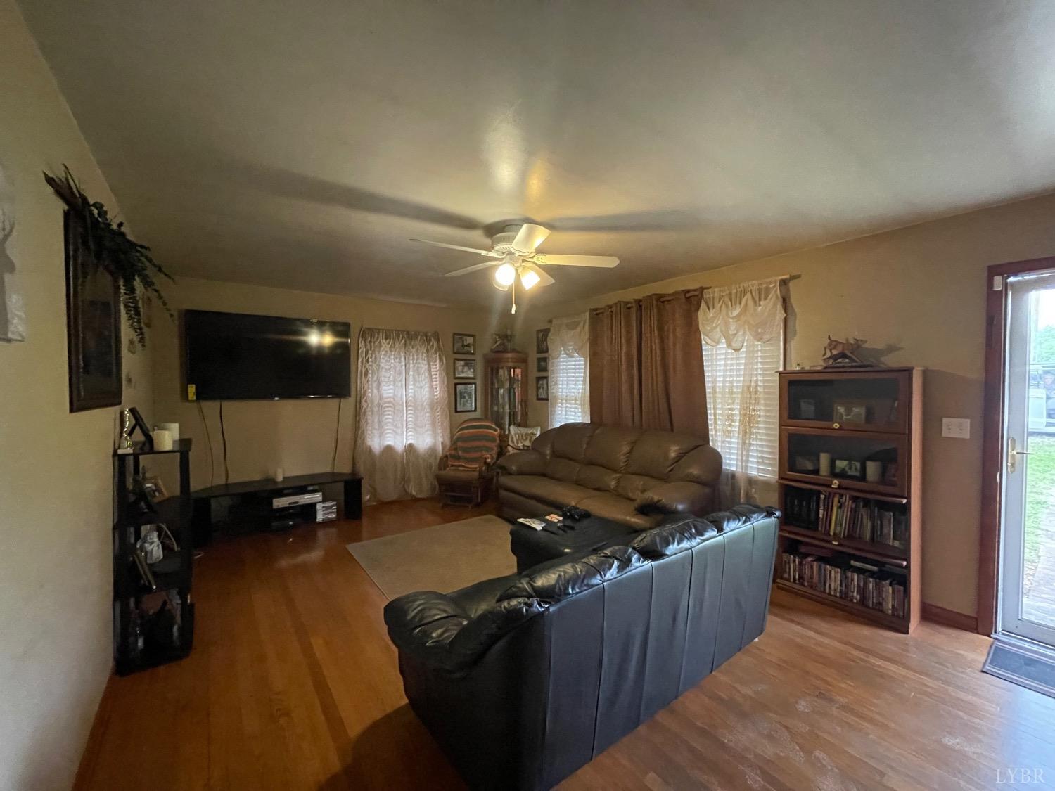 2048 Stage Coach Road Nathalie, VA 24577 - Photo 2 of 11 Gallery Image 2