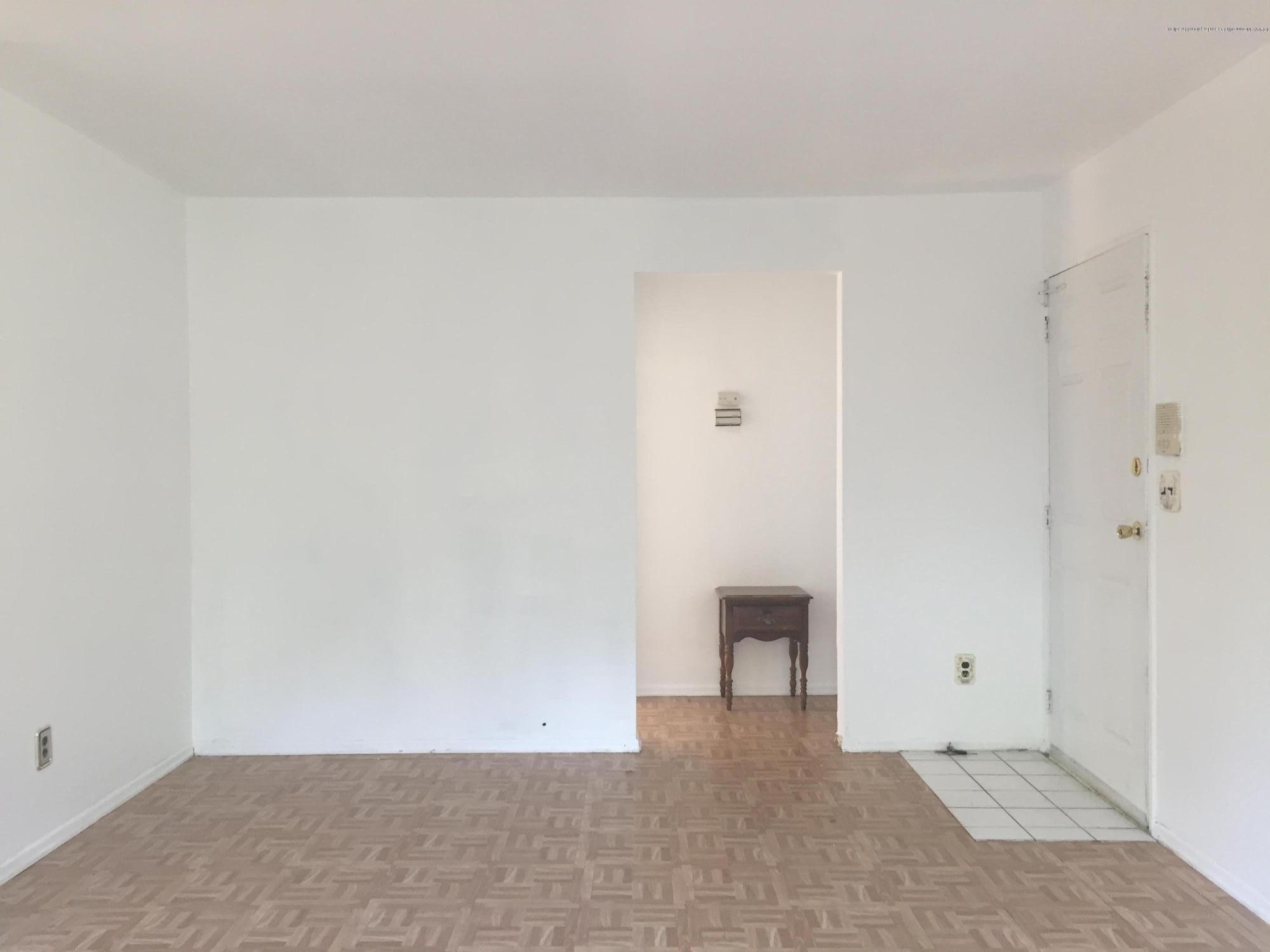 400 Cross Road, Unit A2 Matawan, NJ 07747 - Photo 10 of 13 liv3