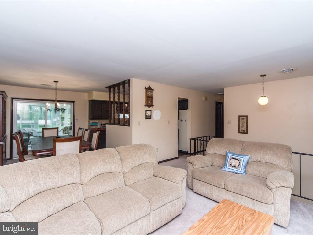 1671 North Reading Road Stevens, PA 17578 - Photo 8 of 36 Gallery Image 8