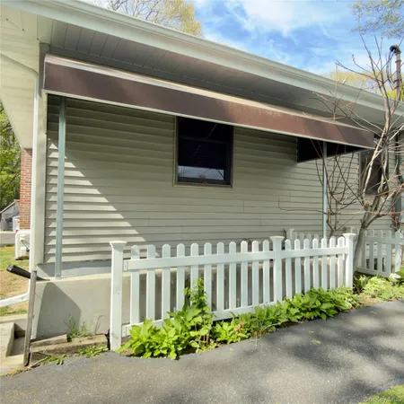 $1,650 | 40 Market Street, Port Jefferson Station, NY 11776