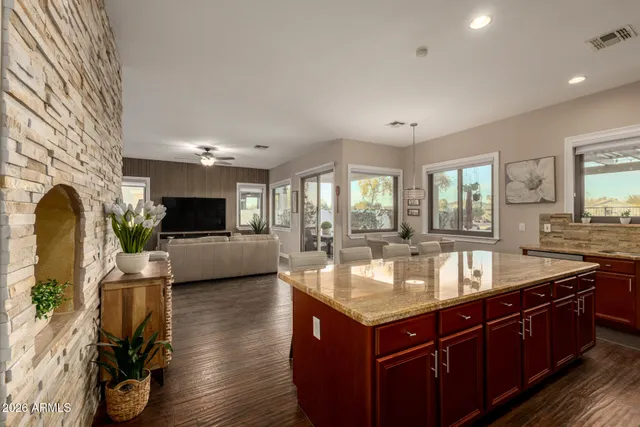 $824,900 | 4207 South Cozy Way, Gilbert, AZ 85297