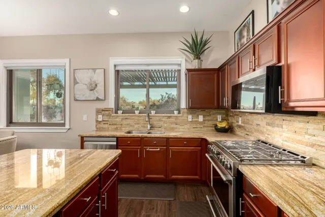 $824,900 | 4207 South Cozy Way, Gilbert, AZ 85297