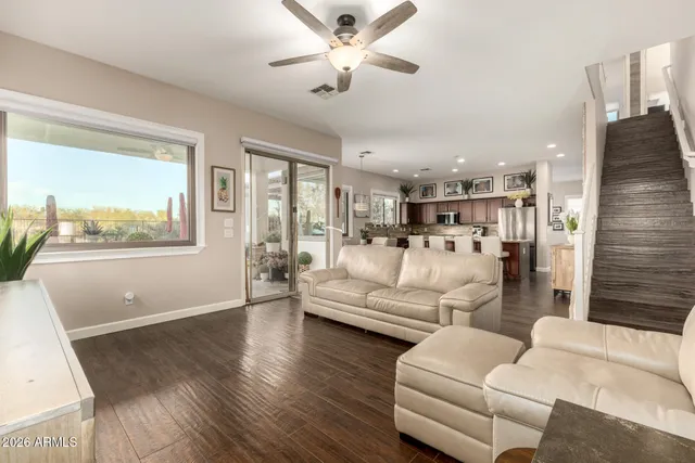 $824,900 | 4207 South Cozy Way, Gilbert, AZ 85297