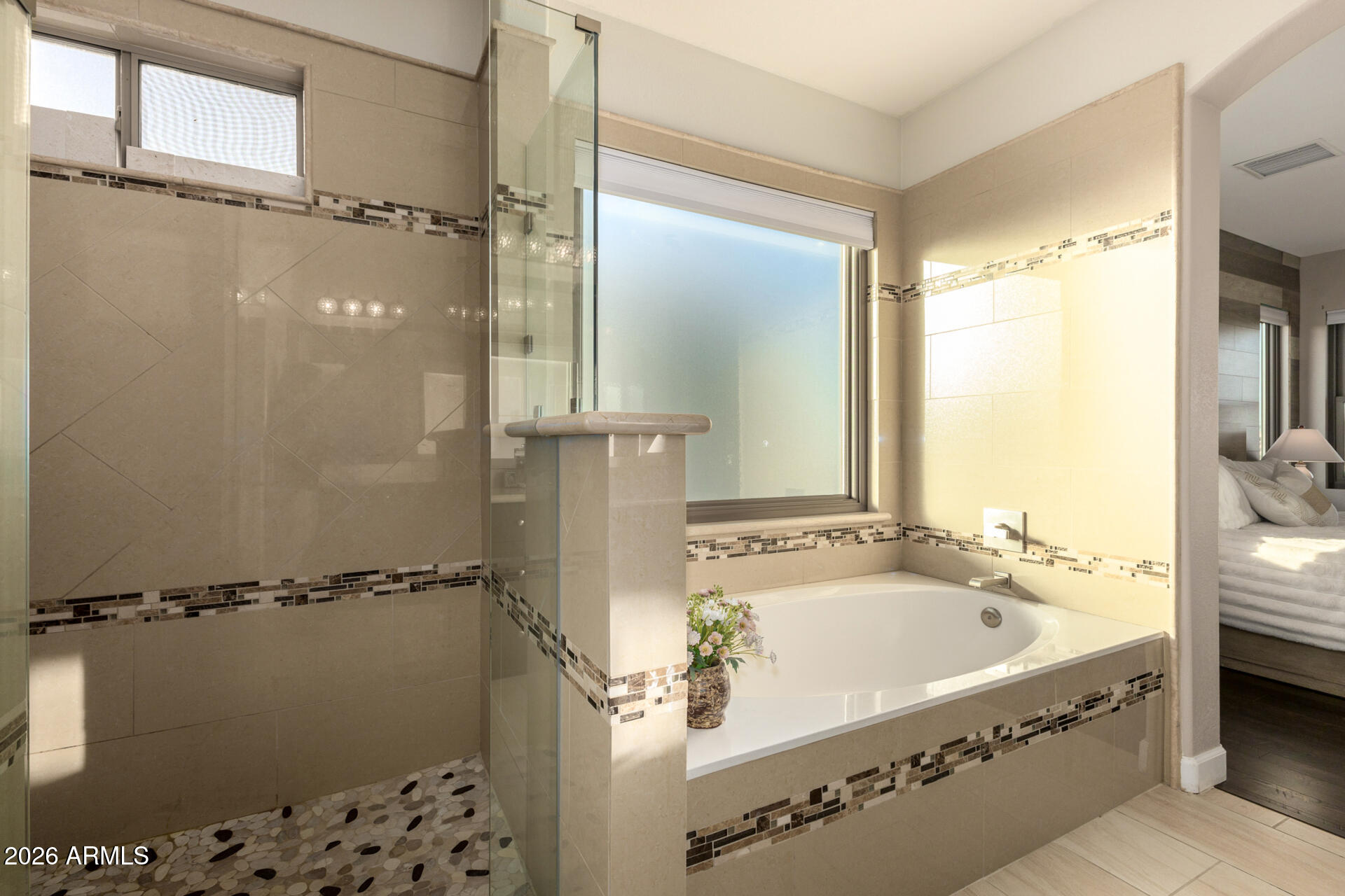 4207 South Cozy Way Gilbert, AZ 85297 - Photo 28 of 58 Custom Tub/Shower Master