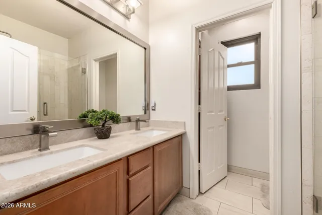 $824,900 | 4207 South Cozy Way, Gilbert, AZ 85297