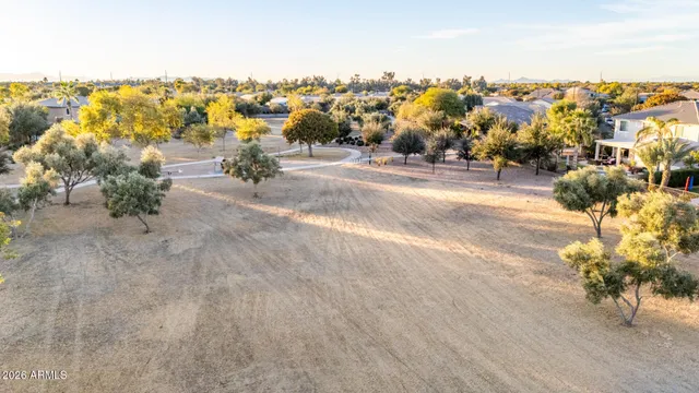 $824,900 | 4207 South Cozy Way, Gilbert, AZ 85297