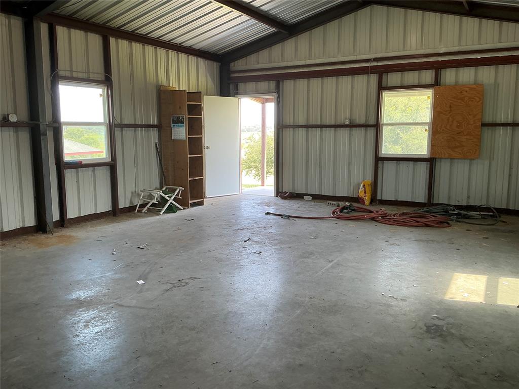 333 Lake Point Road Comanche, TX 76442 - Photo 26 of 30 Gallery Image 26