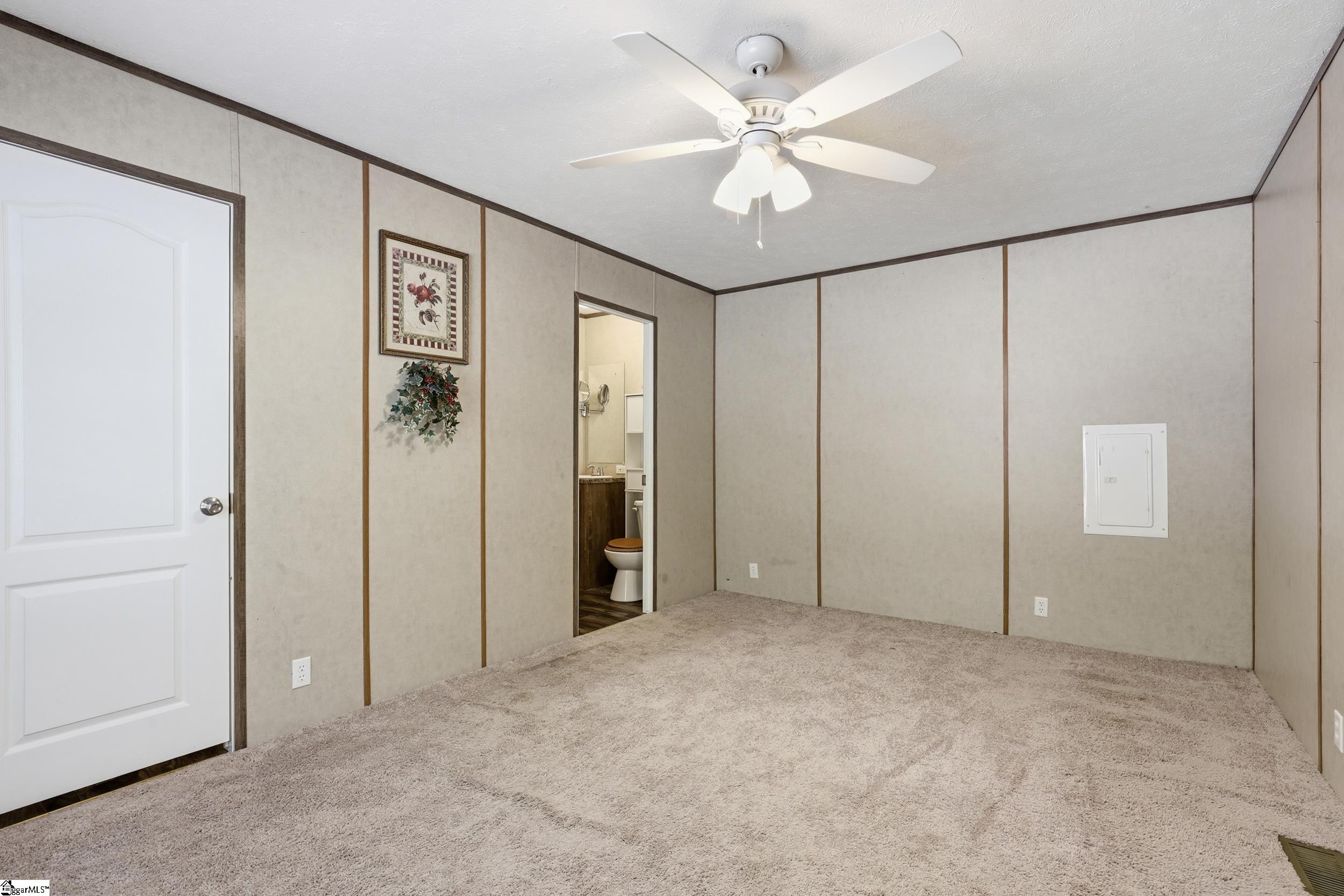 111 Lake Circle Road Marietta, SC 29661 - Photo 10 of 24
