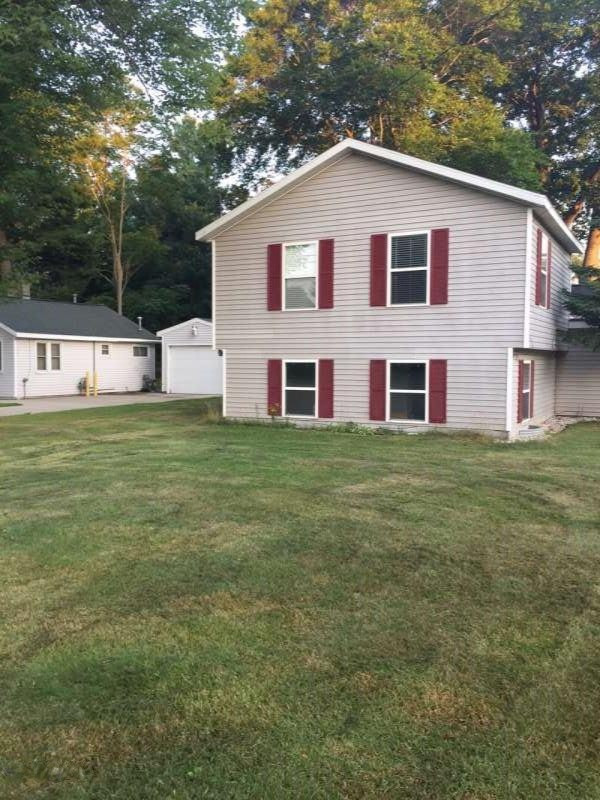 2213 East Hile Road Muskegon, MI 49444 - Photo 27 of 28 IMG_3852