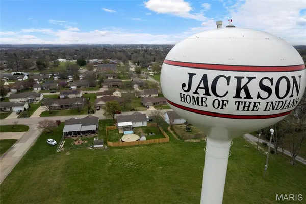 $305,000 | 781 North West Lane, Jackson, MO 63755
