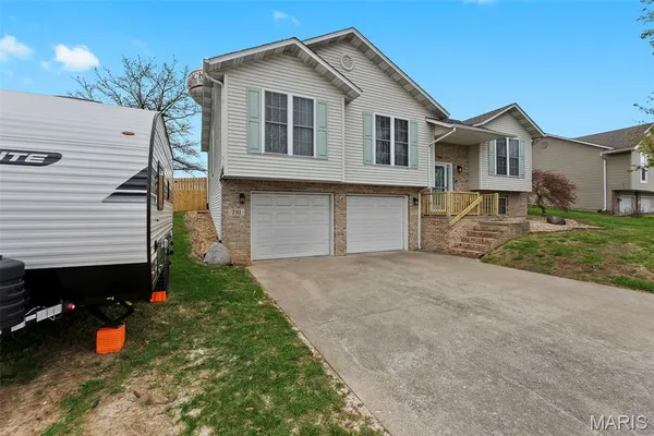 $305,000 | 781 North West Lane, Jackson, MO 63755