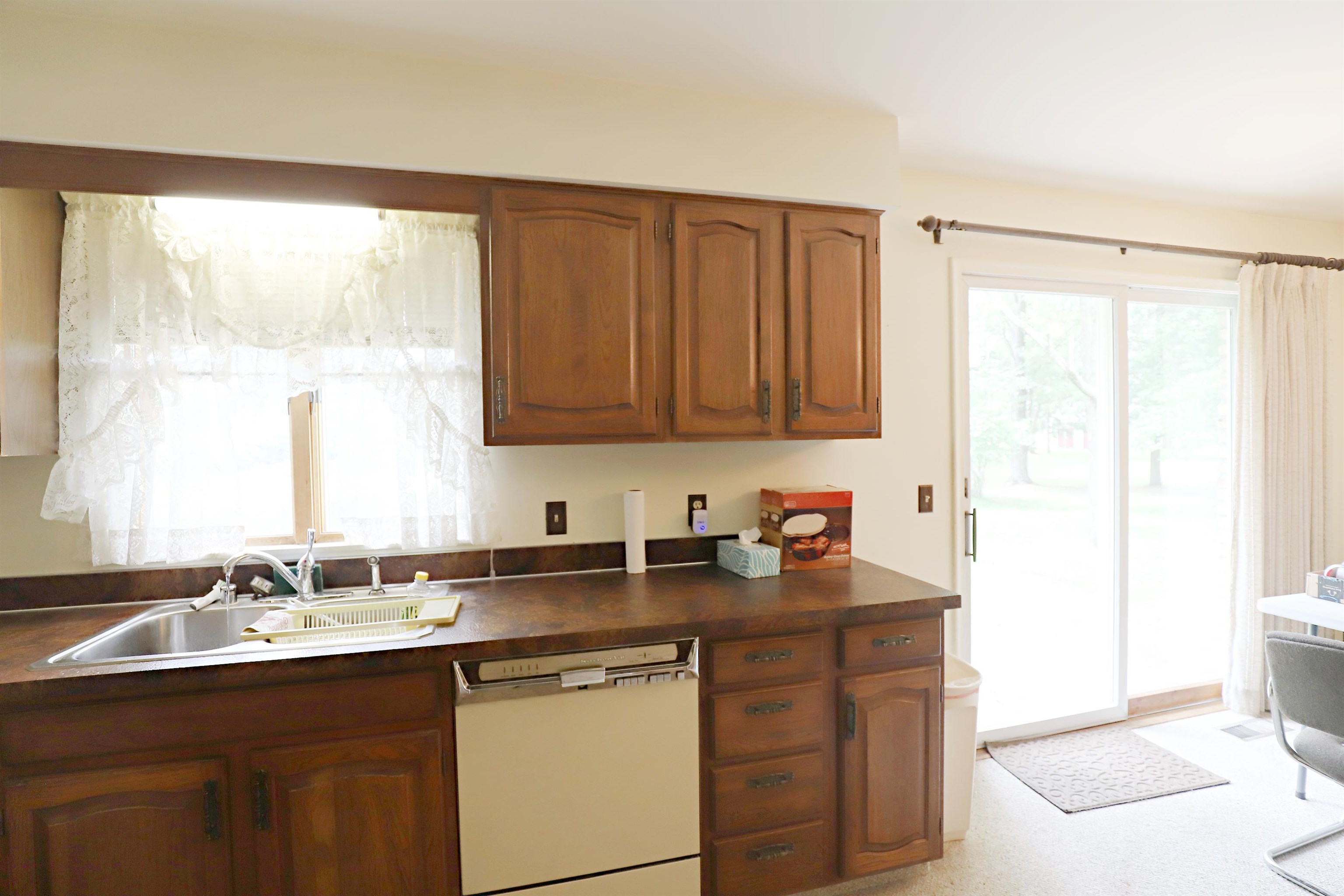 10011 Coldwater Road Flushing, MI 48433 - Photo 9 of 22 Gallery Image 9
