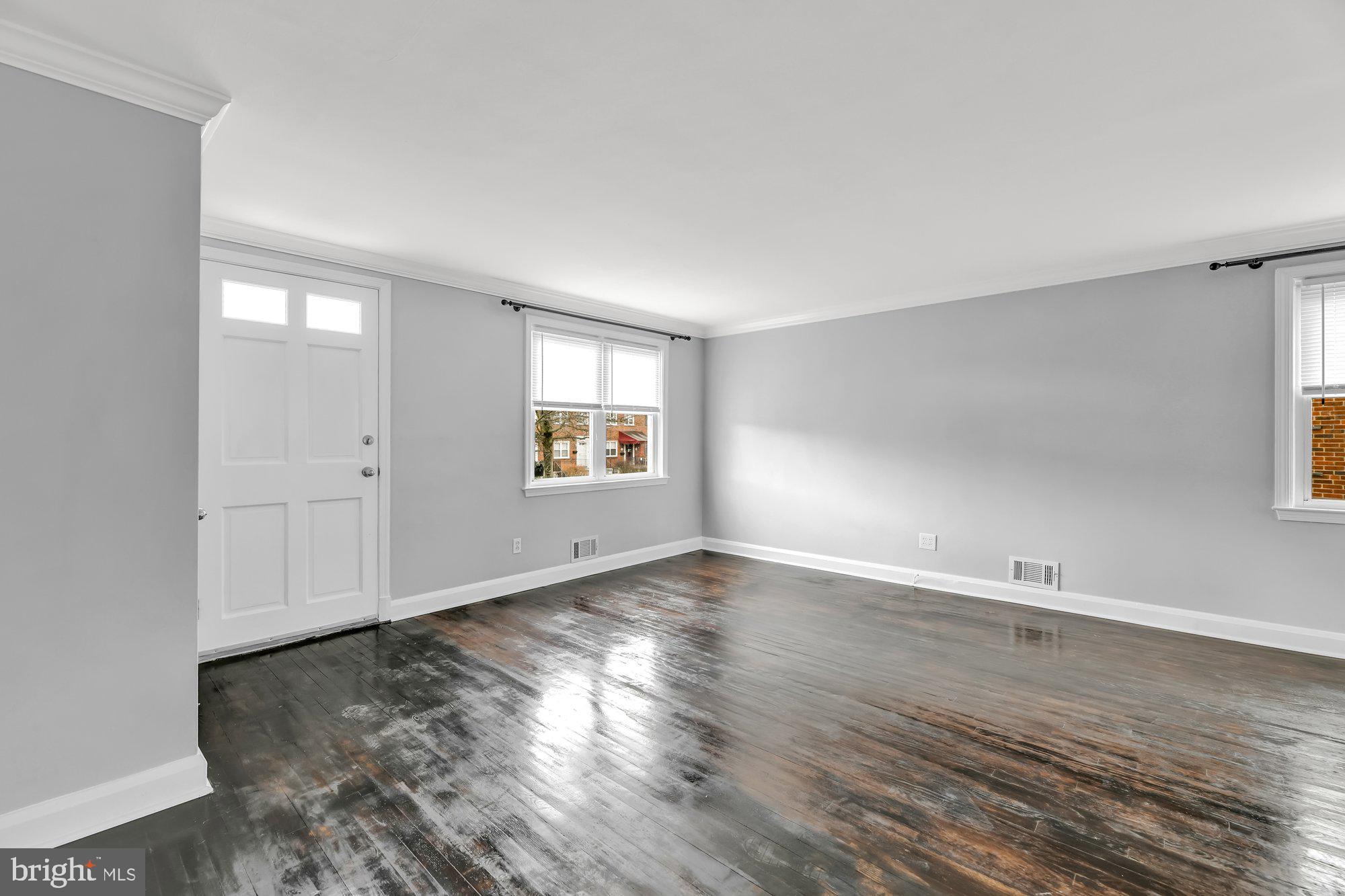 1210 Deanwood Road Baltimore, MD 21234 - Photo 9 of 33 GLEAMING HARWOODS!!!