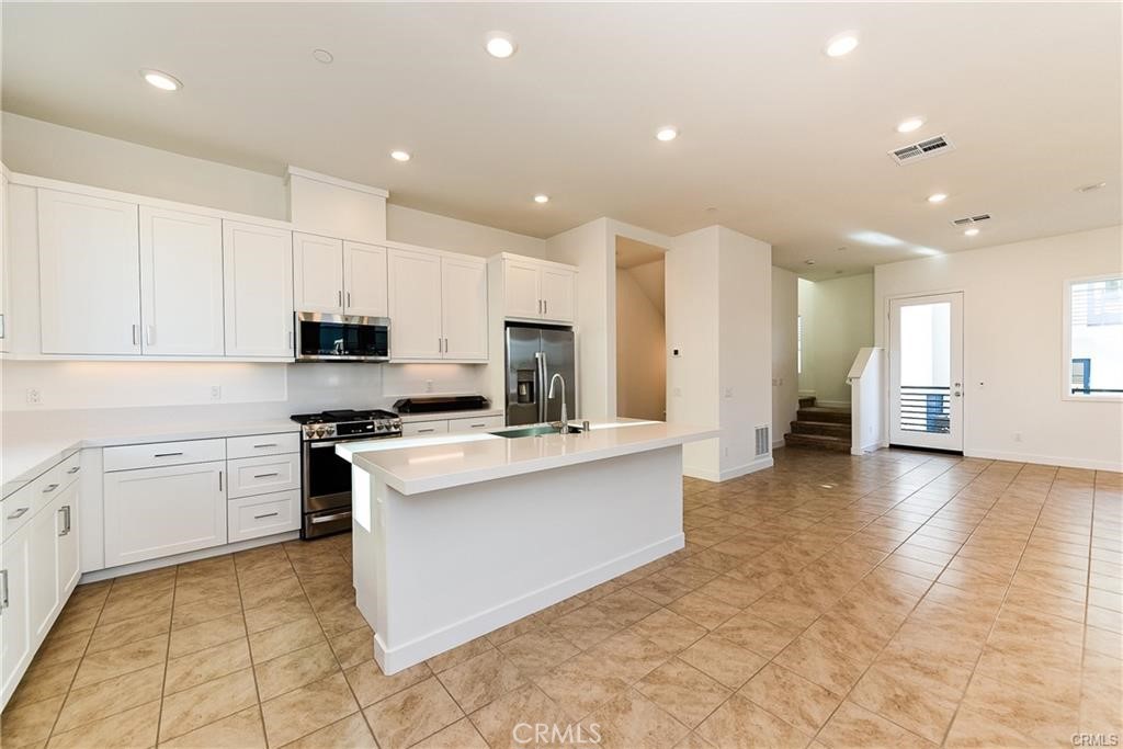 258 Sash Irvine, CA 92618 - Photo 1 of 23