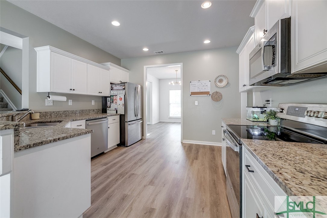 106 Cedar Ridge Drive Guyton, GA 31312 - Photo 10 of 39 Kitchen