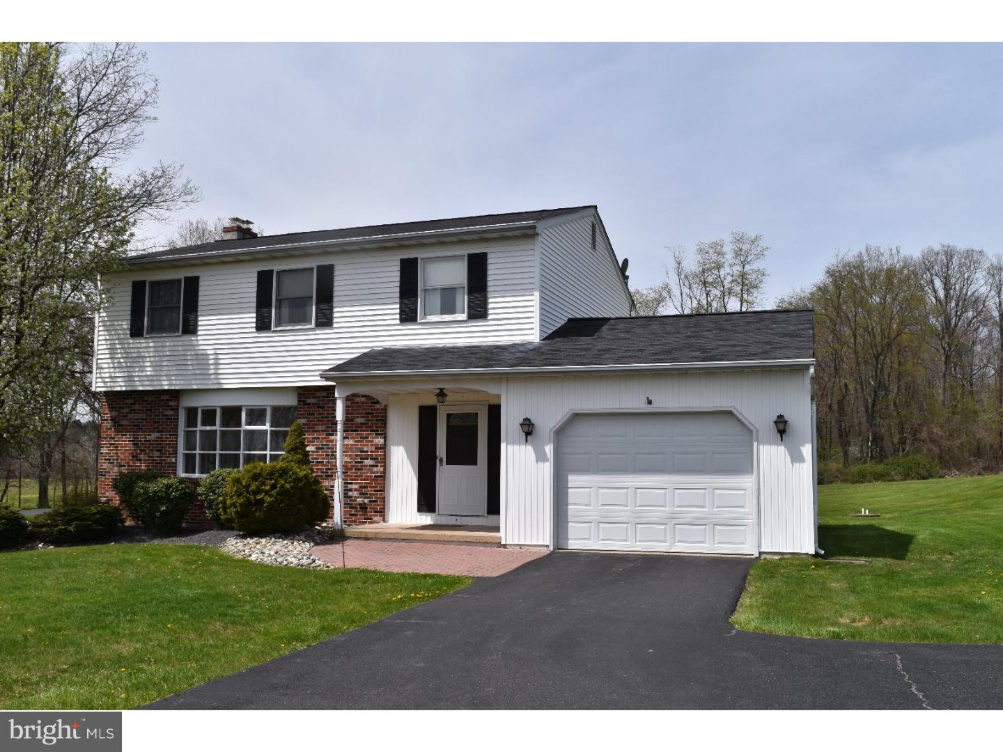 2040 Rosedale Road Quakertown, PA 18951 - Photo 2 of 22 Gallery Image 2