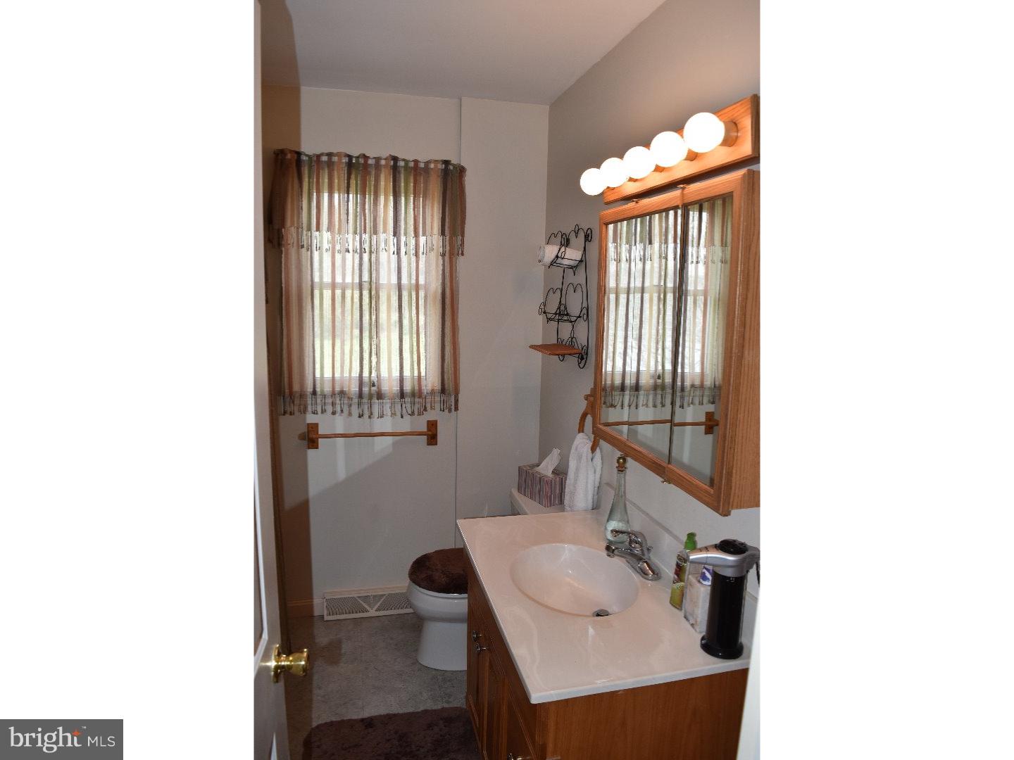2040 Rosedale Road Quakertown, PA 18951 - Photo 11 of 22 Gallery Image 11