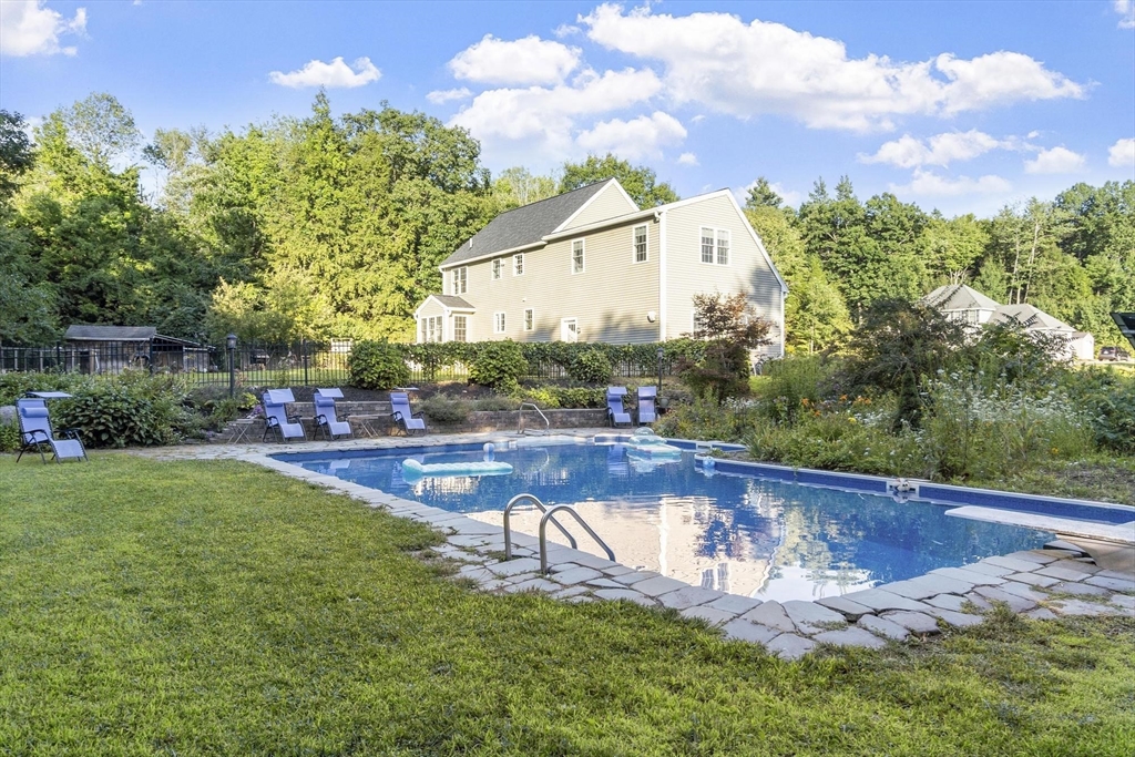 89 Miles Road Athol, MA 01331 - Photo 6 of 42 Gallery Image 6