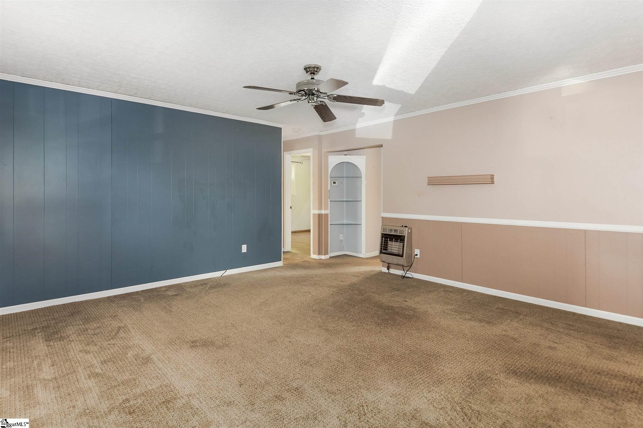156 Long Shoals Road Marietta, SC 29661 - Photo 9 of 28 Gallery Image 9