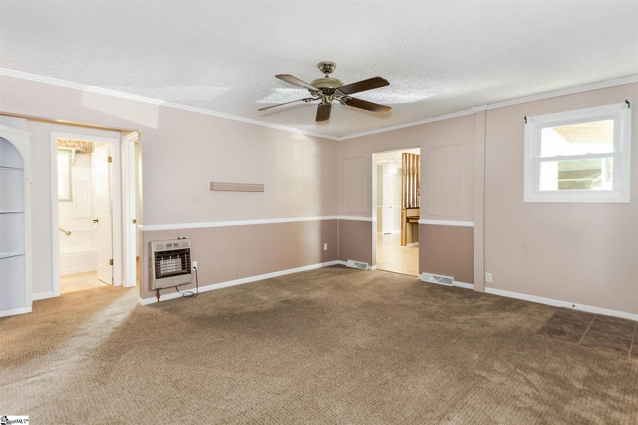 156 Long Shoals Road Marietta, SC 29661 - Photo 10 of 28 Gallery Image 10