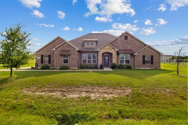 $565,000 | 129 High Vista Road, Decatur, TX 76234