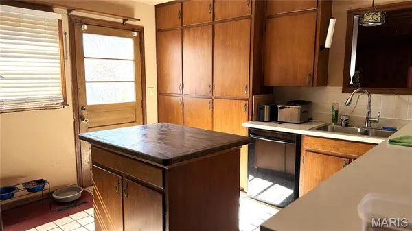$179,000 | 940 Hazel Place, Mexico, MO 65265