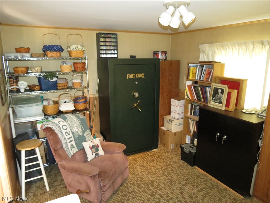 1878 Enslee Road Coshocton, OH 43812 - Photo 21 of 35 Office