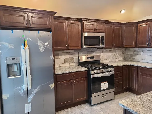 $214,000 | 420 West Poplar Avenue, Arkansas City, KS 67005