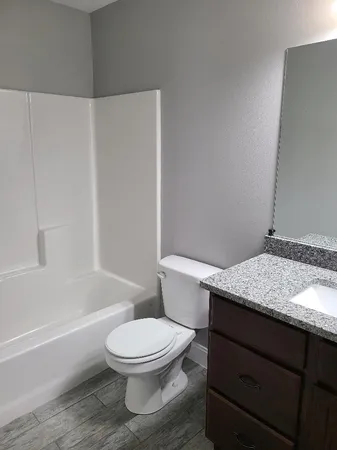 $214,000 | 420 West Poplar Avenue, Arkansas City, KS 67005