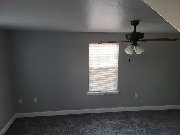 $214,000 | 420 West Poplar Avenue, Arkansas City, KS 67005