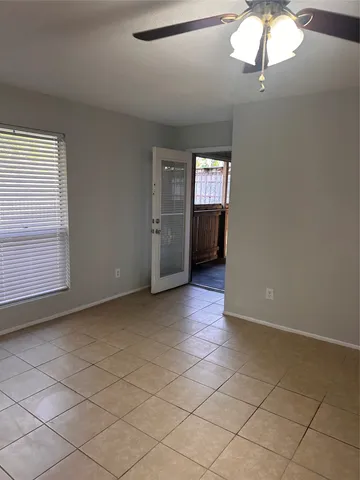 $1,200 | 5665 Birchmont Drive, Unit 3, Houston, TX 77091