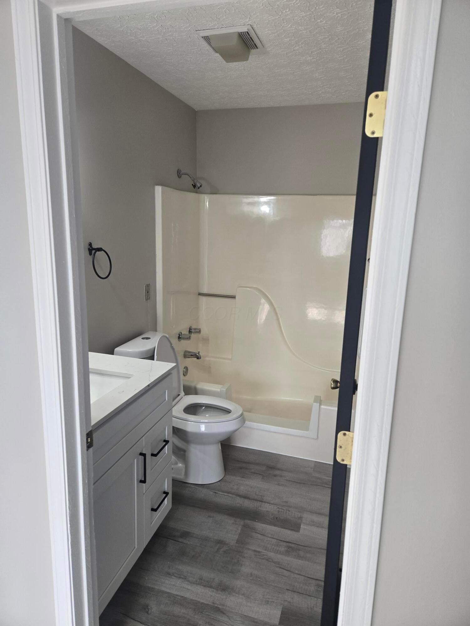 3939 Karl Road, Unit 311 Columbus, OH 43224 - Photo 8 of 19 1000017976