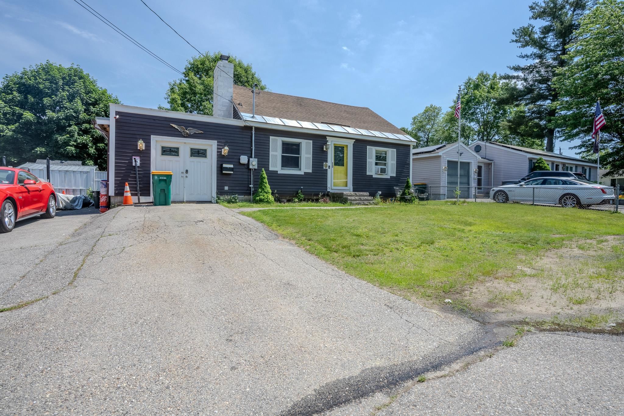 5 Russell Street Rochester, NH 03867 - Photo 3 of 20
