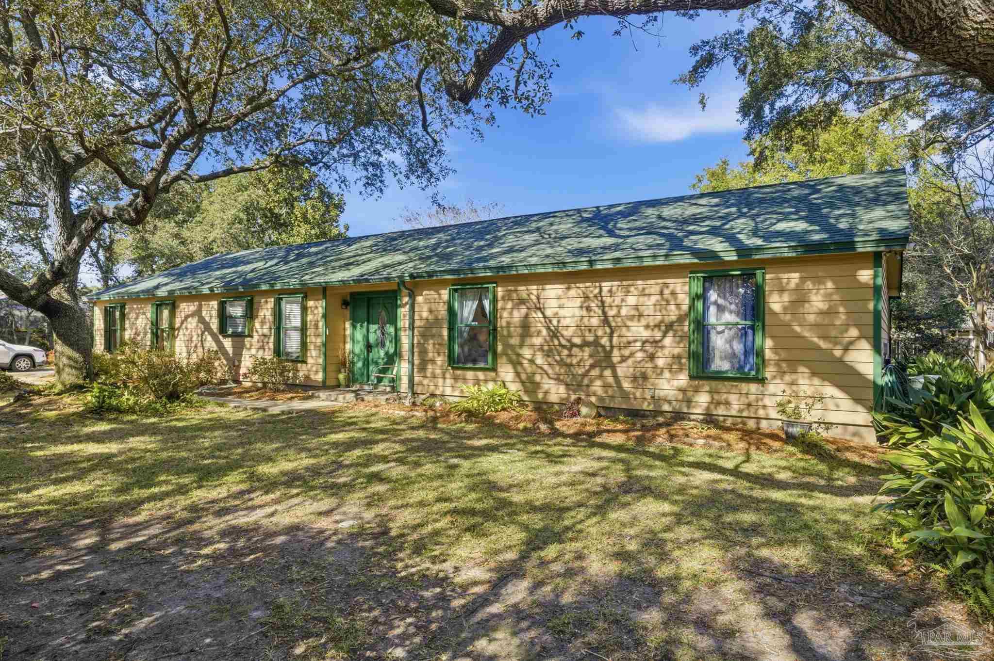 14001 Innerarity Point Road Pensacola, FL 32507 - Photo 36 of 54