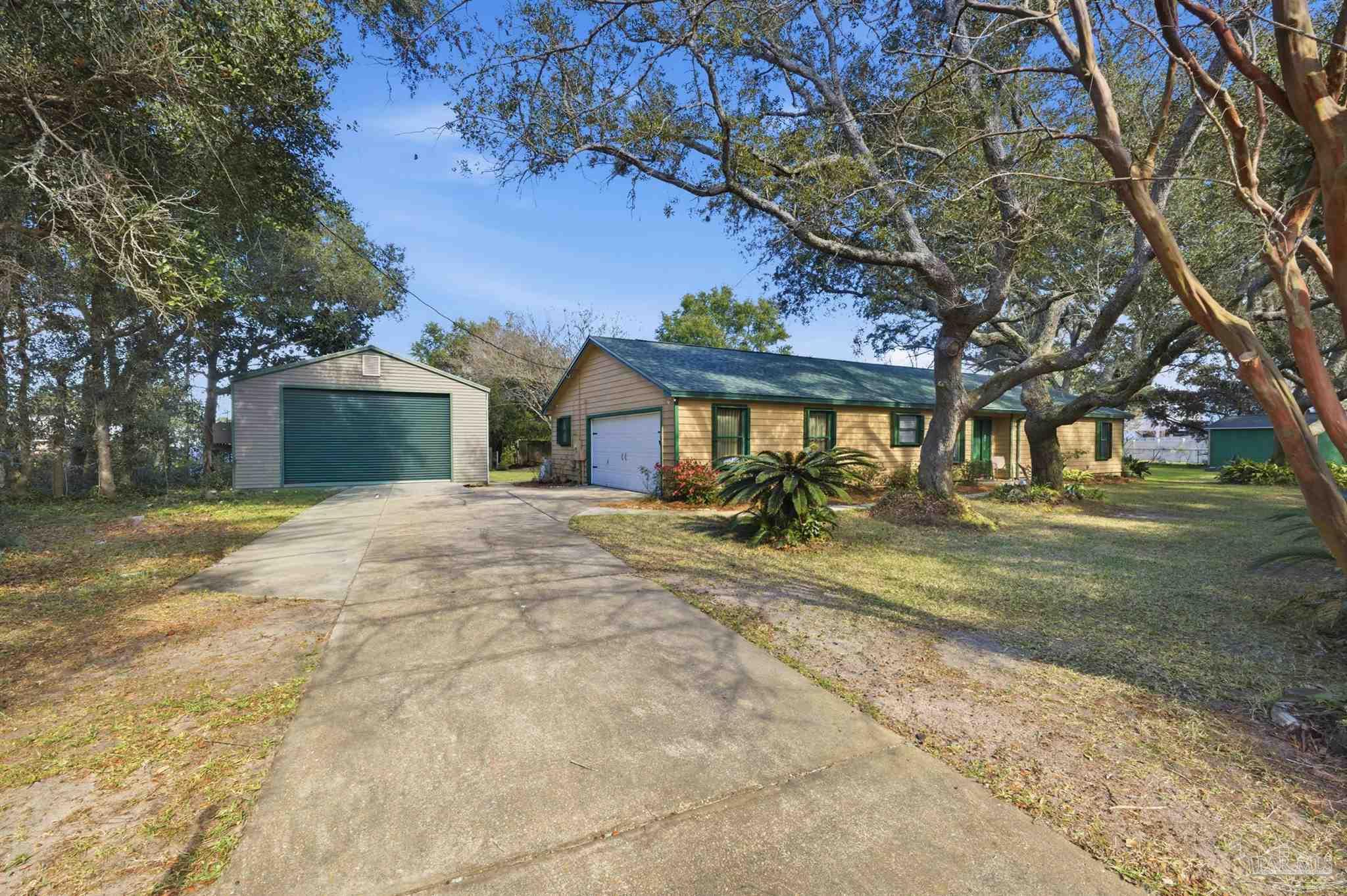 14001 Innerarity Point Road Pensacola, FL 32507 - Photo 39 of 54