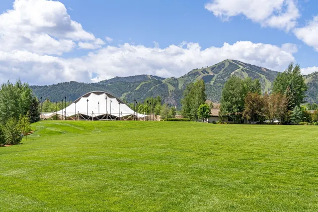 $2,995,000 | 569 Wildflower Condo Drive, Sun Valley, ID 83353