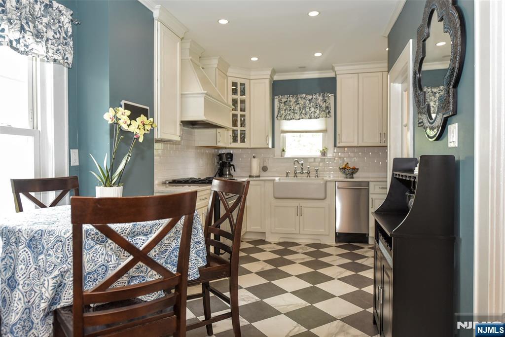 354 Demarest Avenue Oradell, NJ 07649 - Photo 17 of 33