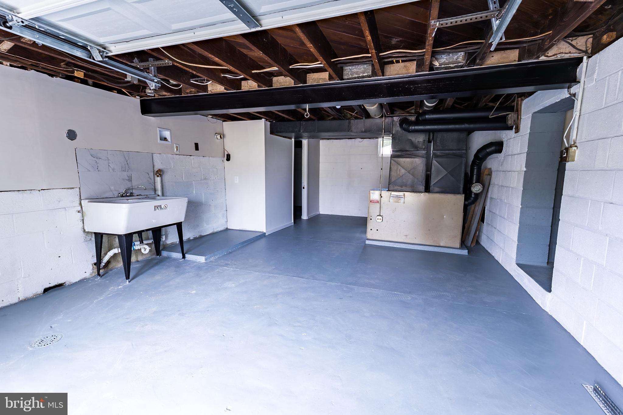 1714 Elliott Avenue Bethlehem, PA 18018 - Photo 23 of 39