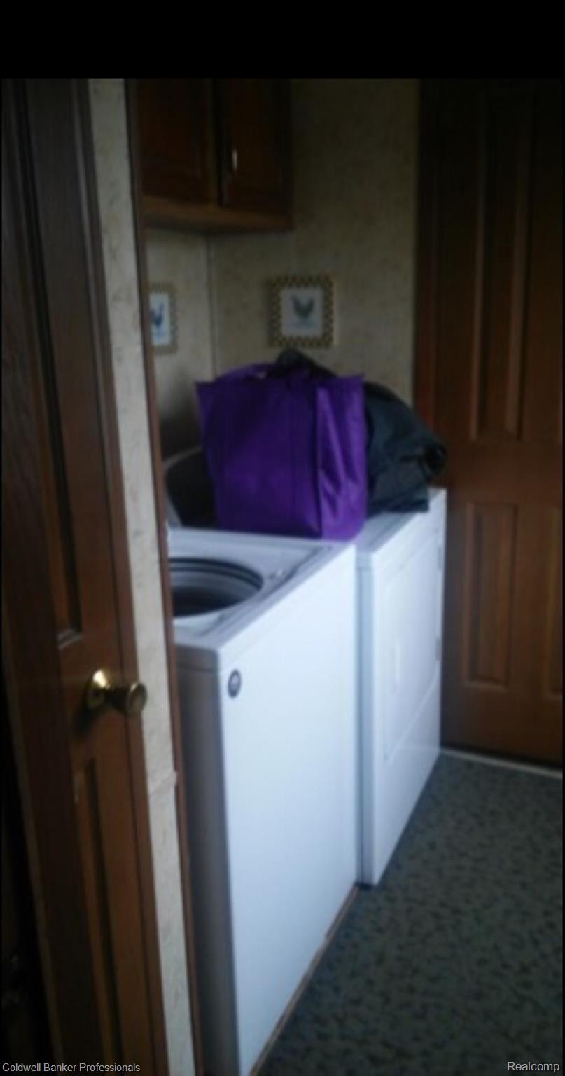 5485 Fish Lake Road North Branch, MI 48461 - Photo 25 of 30 laundry.jpg