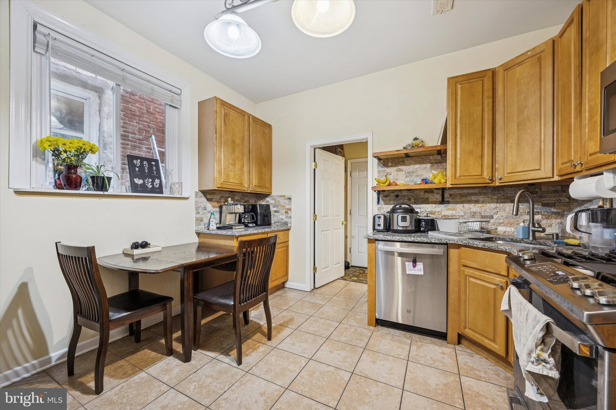 5027 Springfield Avenue Philadelphia, PA 19143 - Photo 7 of 16