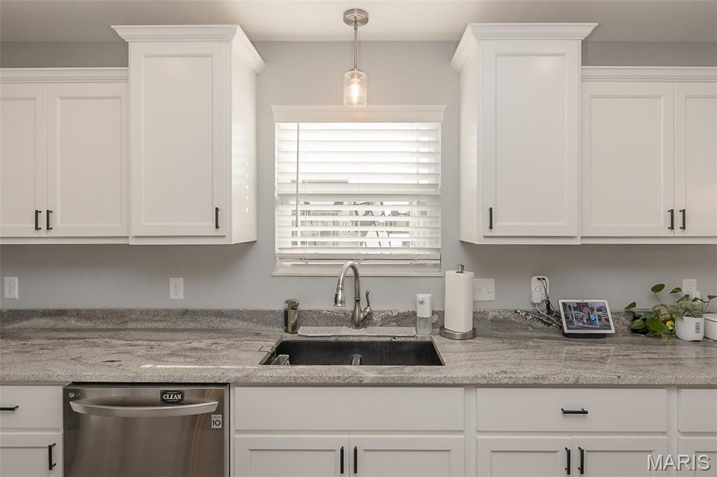 2654 Waldon Lane Belleville, IL 62221 - Photo 11 of 46
