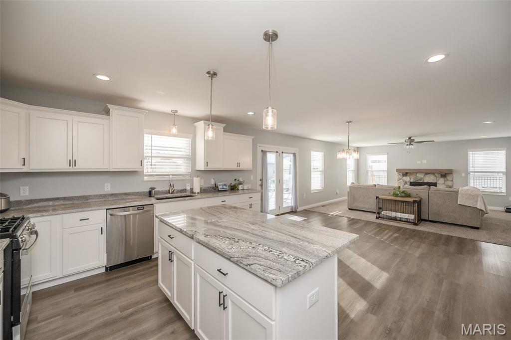 2654 Waldon Lane Belleville, IL 62221 - Photo 12 of 46