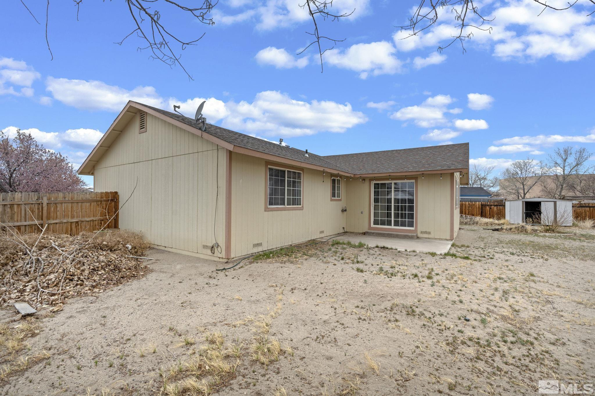 1240 Lattin Road Fallon, NV 89406 - Photo 31 of 34 a view of a backyard